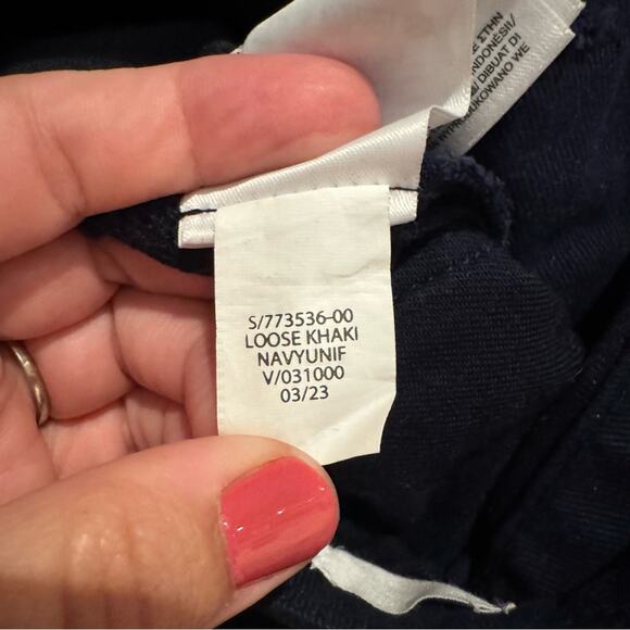 GAP Mid-Rise Loose Straight Leg Khakis In Navy Uniform Size 10 Preppy Office - Picture 16 of 16